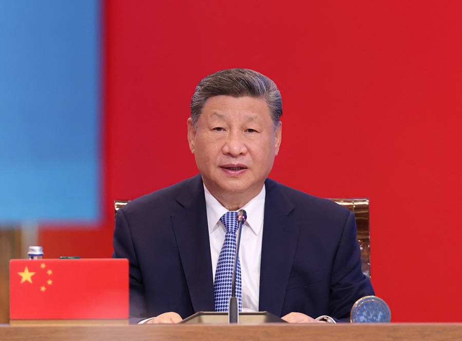 ཞི་ཅིན་ཕིང་ཀྲུང་གོ་དང་ཨེ་ཤེ་ཡ་དབུས་མའི་དབུ་ཚོགས་སྐབས་གཉིས་པར་ཞུགས་ནས་གཙོ་དོན་གཏམ་བཤད་གནང་བ།
