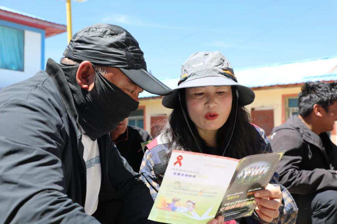 འཕྲོད་བསྟེན་བདེ་ཐང་ཁྱིམ་ཚང་ཁྲི་སྟོང་མང་པོར་བསྒྲགས།