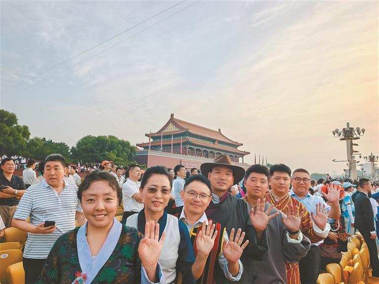 ལོ་རྒྱུས་ལ་རྗེས་དྲན་ཞུས་ནས་མཛད་སྒོ་གཟབ་རྒྱས་ལ་མཉམ་དུ་བདེན་དཔང་བྱས་པ།