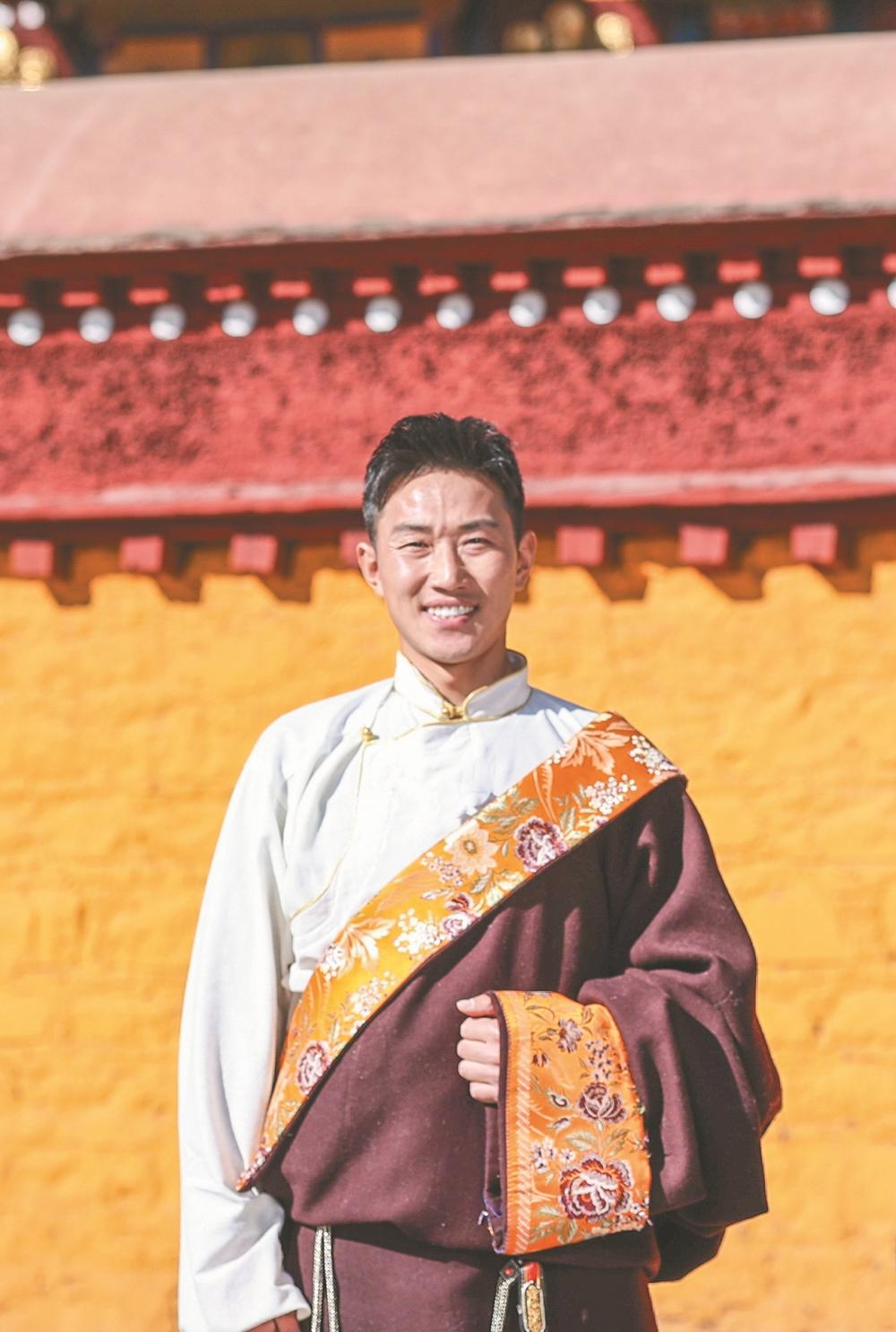 仁真多吉：勇做登山户外运动的先锋