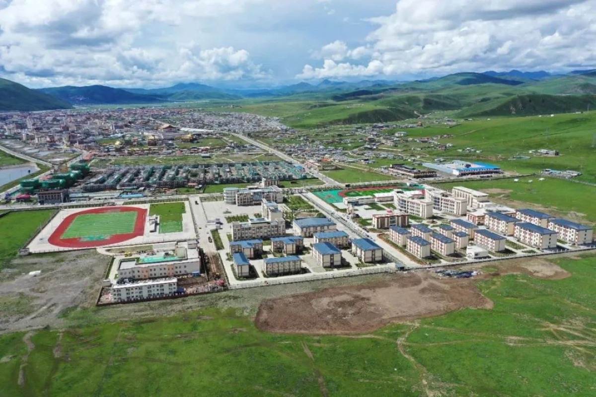 高海拔民族地区教育如何现代化？色达给出答案