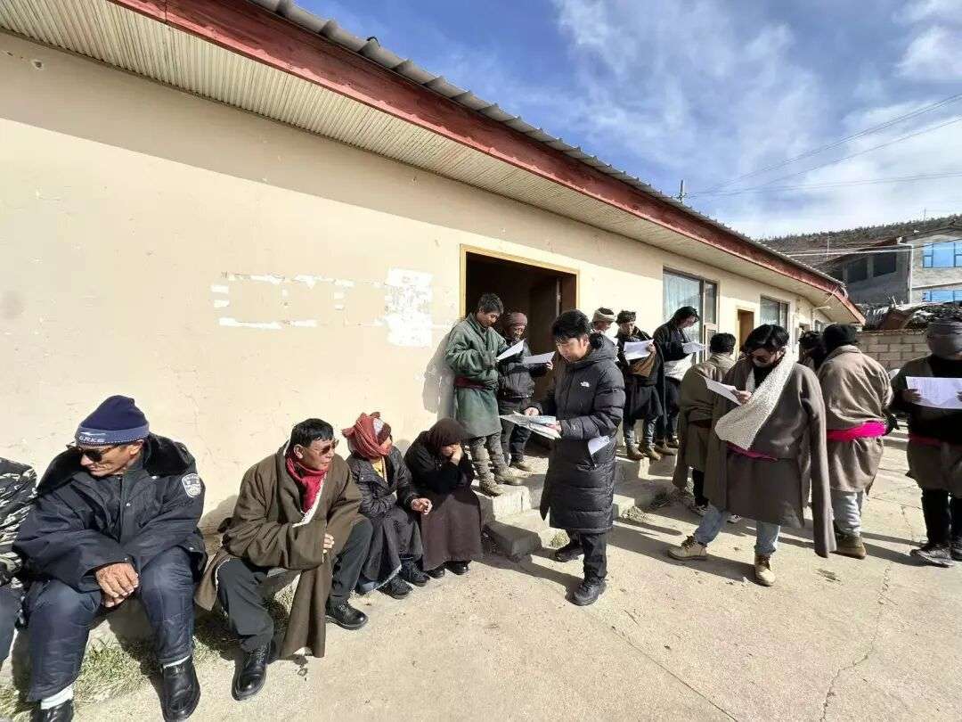 ཐང་སྐོར་གྲོང་རྡལ་གྱིས་དཔྱིད་དུས་ཀྱི་རིམས་འགོག་འཛིང་རགས་བརྟན་པོ་བསྐྲུན་ནས་འབྲོག་ལས་སྤུས་ཚད་མཐོ་བའི་འཕེལ་རྒྱས་ལ་འགན་སྲུང་བྱས།