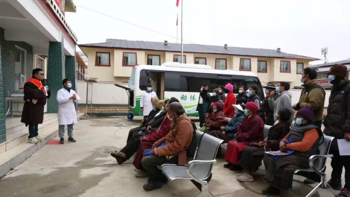 色达县：增进民生福祉 书写健康答卷