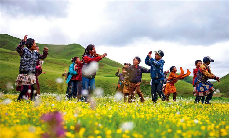 ༄༅།།བེའུ་ལུག་ལོ་སར་གྱི་བེའུ་ལུག་ལོ་སར།།