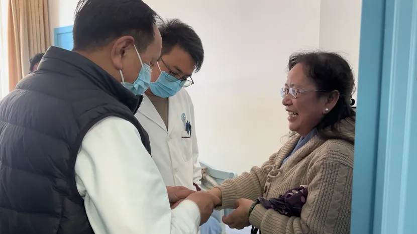 བོད་ལུགས་གསོ་རིག་དང་བོད་སྨན་བྱ་གཞག་ཕྱིར་བསྐྱོད་པའི་གོམ་སྟབས་མགྱོགས་སུ་སོང་བ།