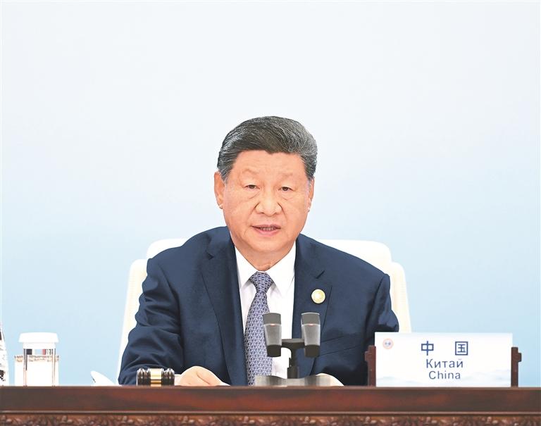 ཞི་ཅིན་ཕིང་གིས་ཧྲང་ཧའེ་མཉམ་ལས་རྩ་འཛུགས་ཁོངས་མིའི་རྒྱལ་ཁབ་ཀྱི་གཙོ་བདག་ལས་འཛིན་ལྷན་ཚོགས་ཀྱི་ཚོགས་འདུ་ཐེངས་ཉེར་ལྔ་པ་གཙོ་སྐྱོང་དང་གསུང་བཤད་གལ་ཆེན་གནང་བ།