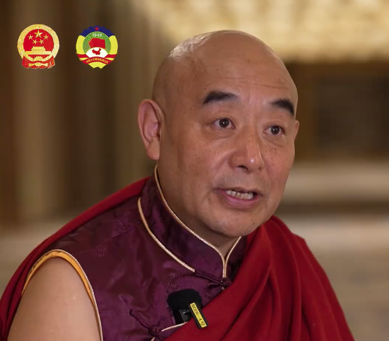 ཞིང་ཆེན་སྲིད་གྲོས་ཨུ་ཡོན་རྡོ་རྗེ་བཀྲ་ཤིས་ལགས་ཀྱིས་མི་ཉག་རིག་གནས་ཐུན་མིན་ཅན་འདི་རྒྱུན་འཛིན་དར་སྤེལ་གཏོང་དགོས་པའི་གྲོས་འགོ་བཏོན། #省政协十三届四次会议 #聚焦2026四川两会#记者在现场 点击关注→@藏地阳光全媒体