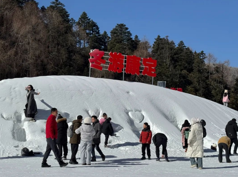 这个“冰与火”的甘孜藏不住了