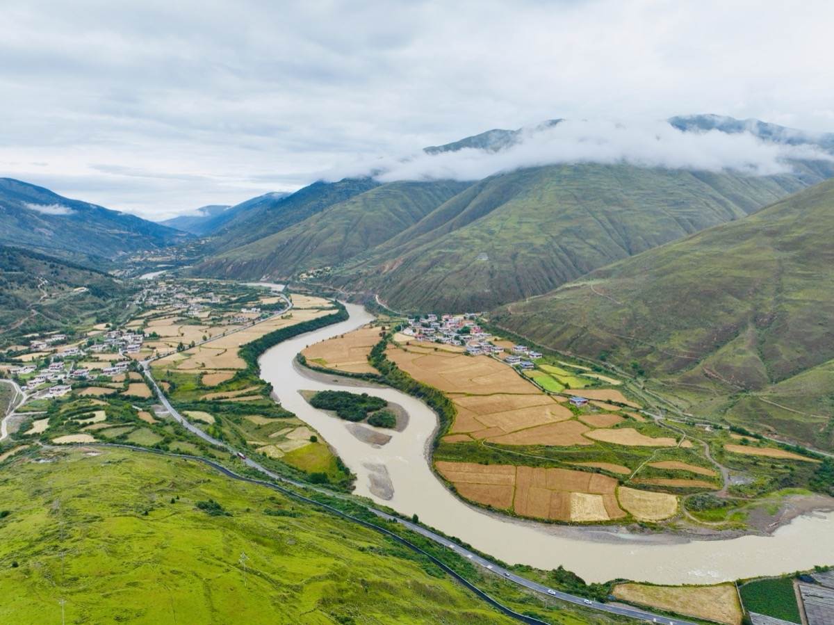 建州75年 甘孜州的变化“天翻地覆”