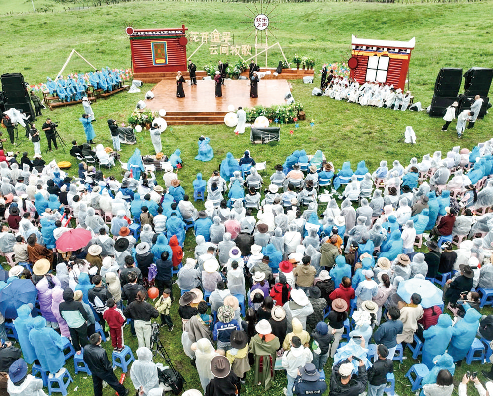 ཞི་ཅིན་ཕིང་གིས་མཱ་ཁེ་ལུང་དང་མཇལ་མོལ་གནང་བ།