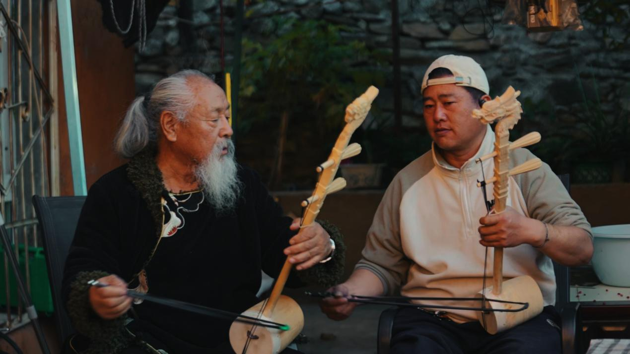 从放牛娃到世界之最：一位藏族老人的弦歌60年