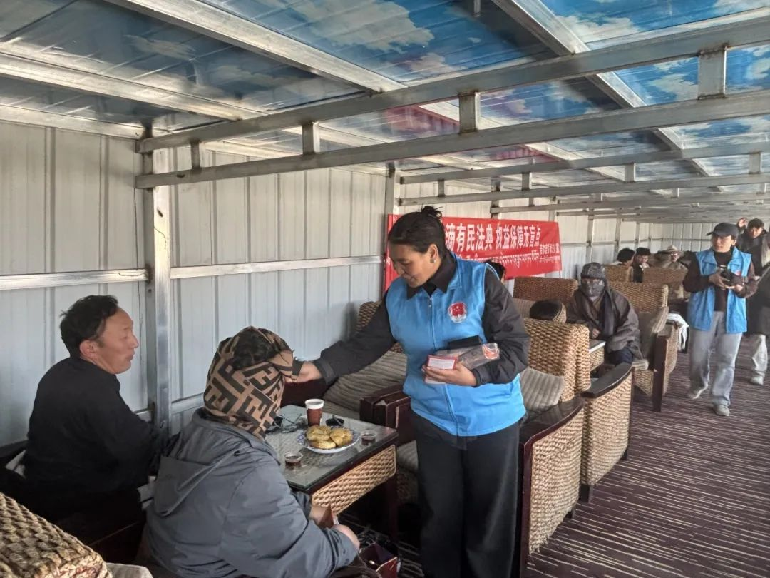 ༄༅།།ནགས་ཤོད་སྟག་ཕུའི་ཨར་གཞས་དང་བེ་རི་དགེ་སྟག་ཚང་གི་གཞས་ཚིག་གཉིས་བསྡུར་བ།