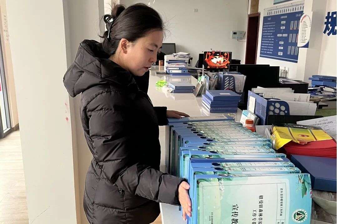 དུས་ཆེན་རྗེས་ཀྱི་ལྟ་སྐུལ་སྒྲིག་ཁྲིམས་ལག་བསྟར་བྱེད་ཤུགས་ཆེ་རུ་བཏང་ནས་བྱམས་མེའི་བདེ་འཇགས་འཛུགས་སྐྲུན་ལ་ནན་གྱིས་སྐུལ།