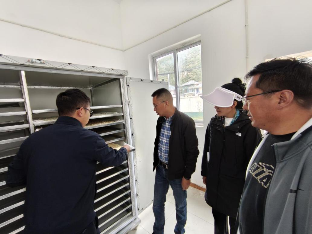 赤子丹心映雪域 金马草原谱新篇——记温江区对口帮扶干部、工作队领队张勇