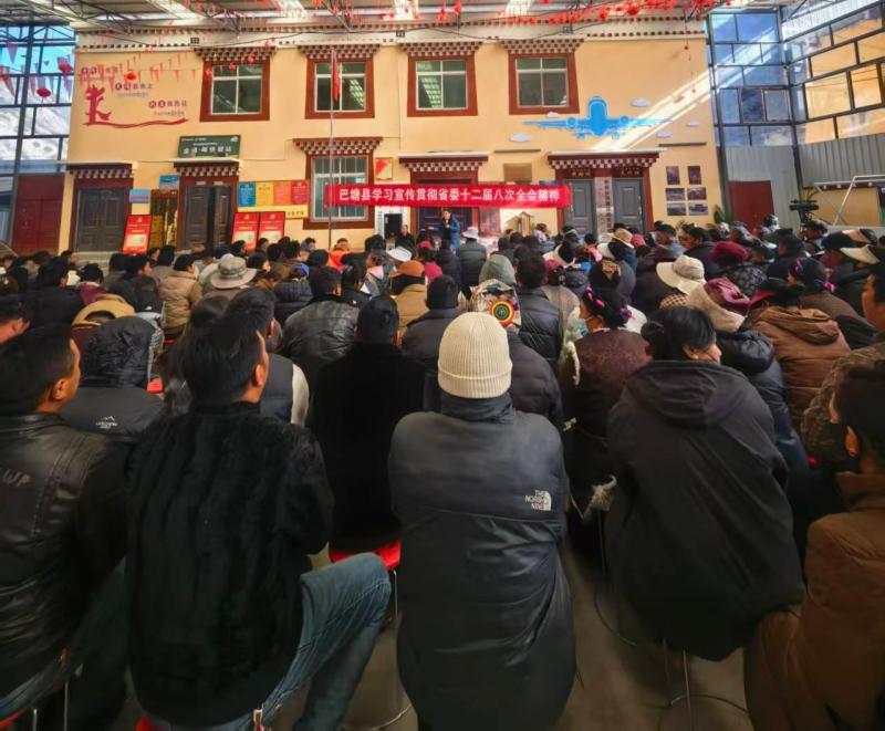 高原涌春潮 宣讲入心田